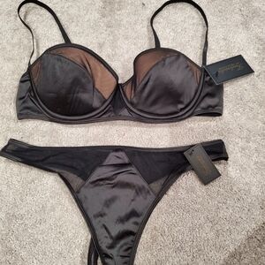 Black Fredricks Of Hollywood Lingerie Set